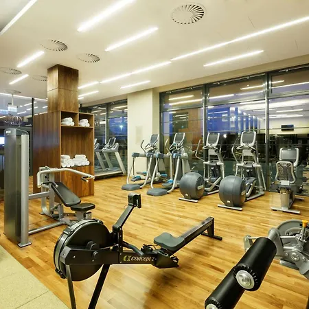Doubletree By Hilton Hotel & Conference Centre Warsaw-3